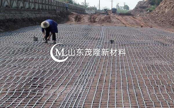 《京德高速六標(biāo)》土工格柵施工