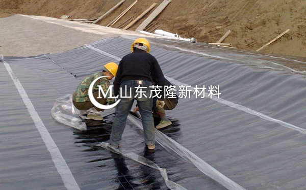 《京沈客專京冀段十四標(biāo)》模板布、防水板施工