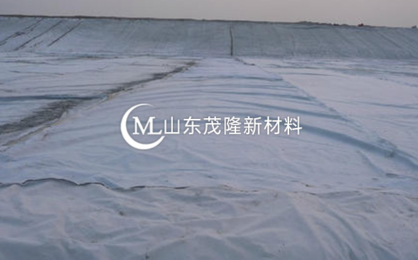 《蒙華鐵路》復(fù)合土工布、土工格柵施工