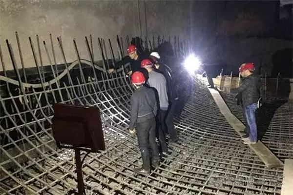 復(fù)合排水網(wǎng)在隧道中的應(yīng)用  第2張