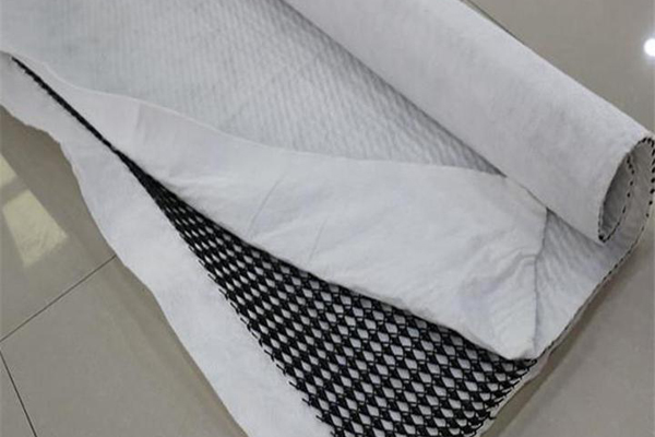 了解復(fù)合排水網(wǎng)的特性及其應(yīng)用領(lǐng)域  第1張