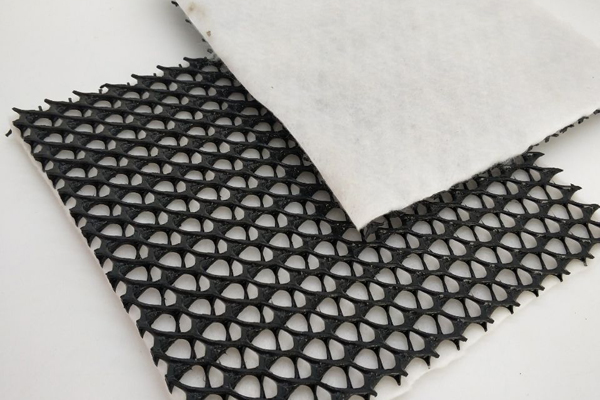 三維復(fù)合排水網(wǎng)的制造工藝 第3張